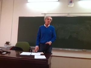 Impartiendo docencia en la Facultad, abril,2014